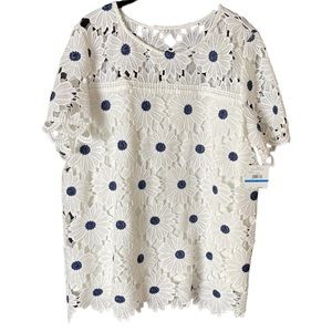 Brand New Rafaella Daisy Lace Top